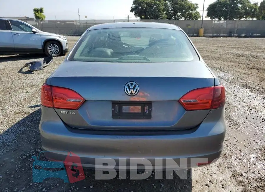 3VW2K7AJ2EM326595 Photo# 6