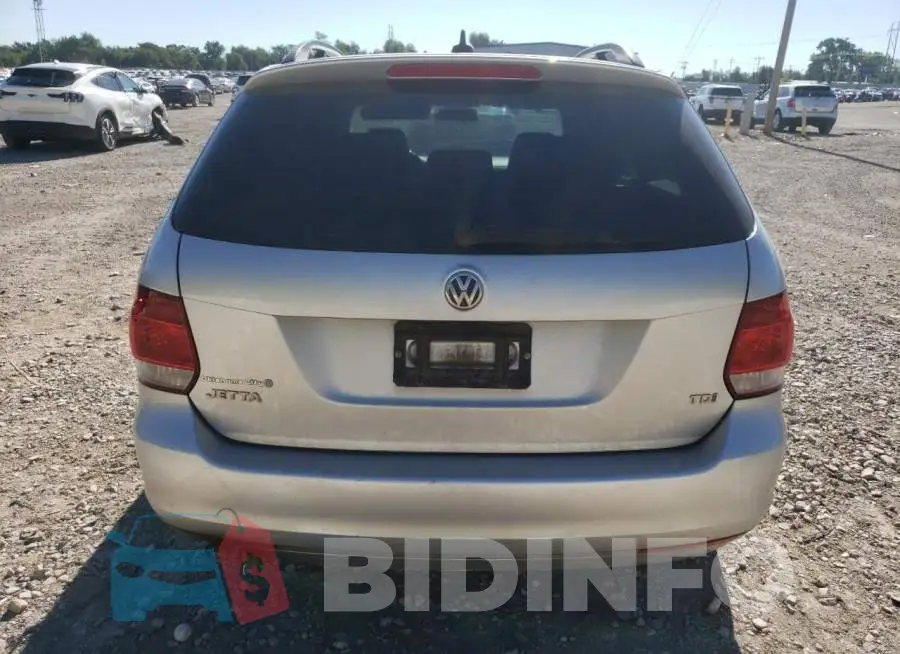 3VWPL7AJ5EM614601 Photo# 6