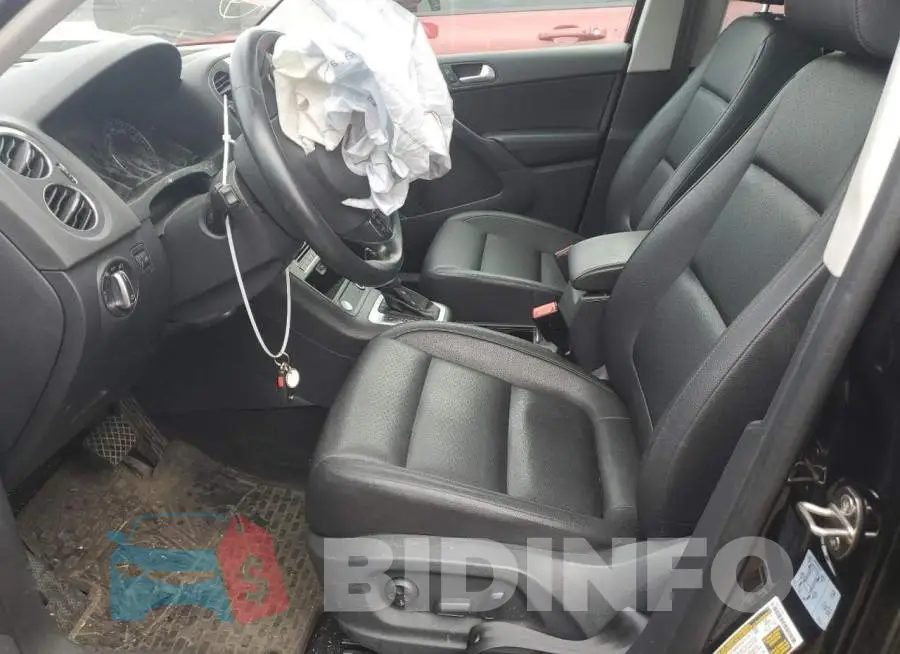 WVGBV7AX2GW528513 Photo# 7