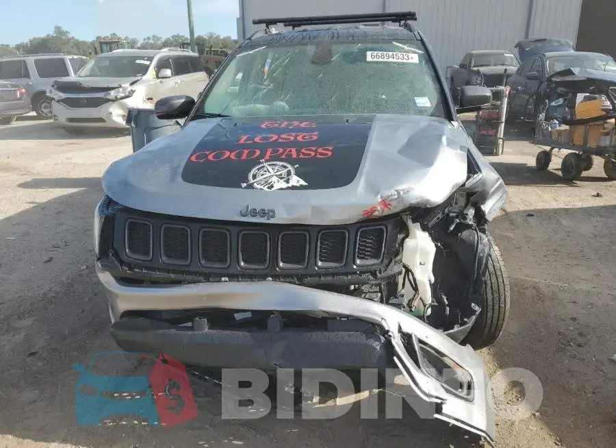 3C4NJDDB8LT171625 Photo# 5