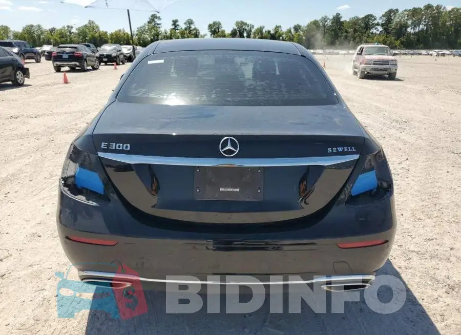 WDDZF4JB7HA223516 Photo# 6