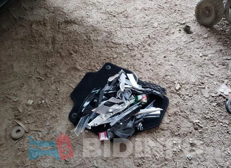 2C4RC1FG8LR126786 Photo# 13