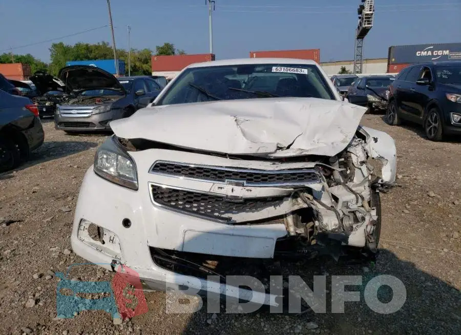1G11B5SLXFF254185 Photo# 5