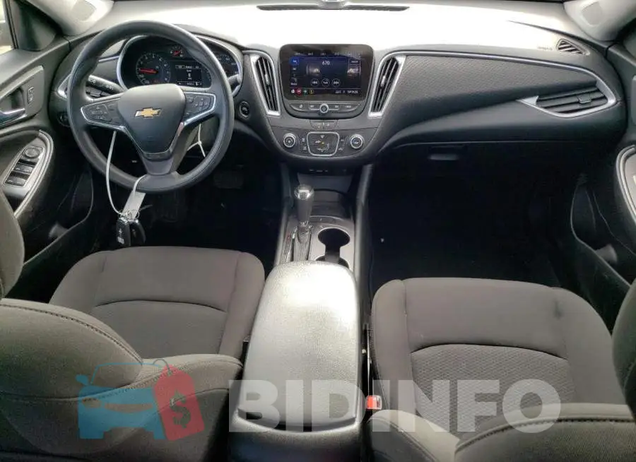 1G1ZC5ST1LF082768 Photo# 8