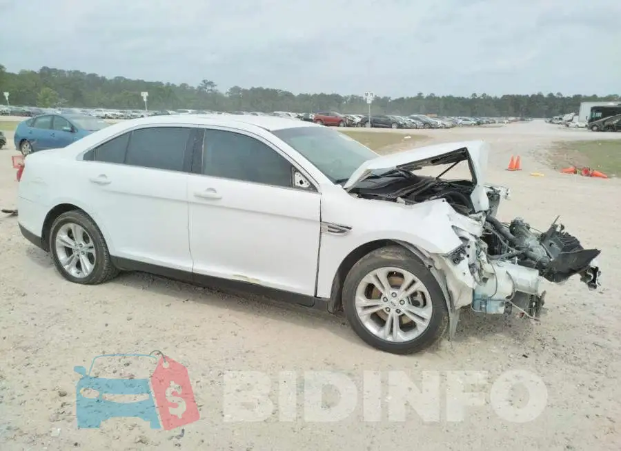 1FAHP2D83JG105592 Photo# 4