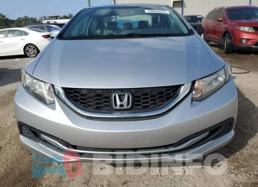 19XFB2F57FE109848 Photo# 5
