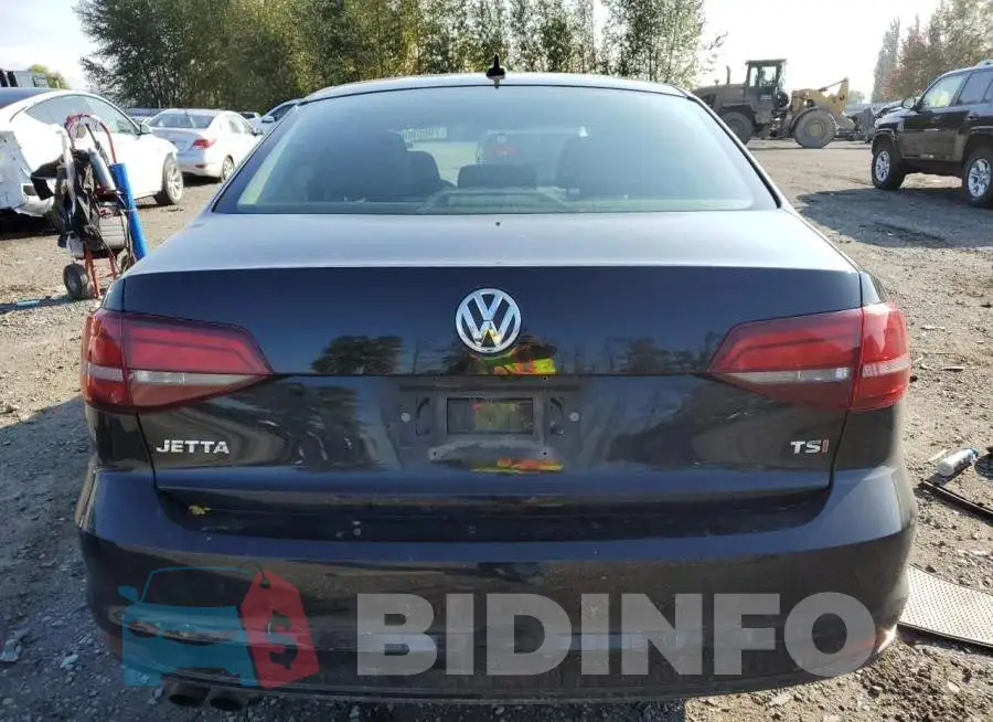 3VW267AJ4GM387387 Photo# 6