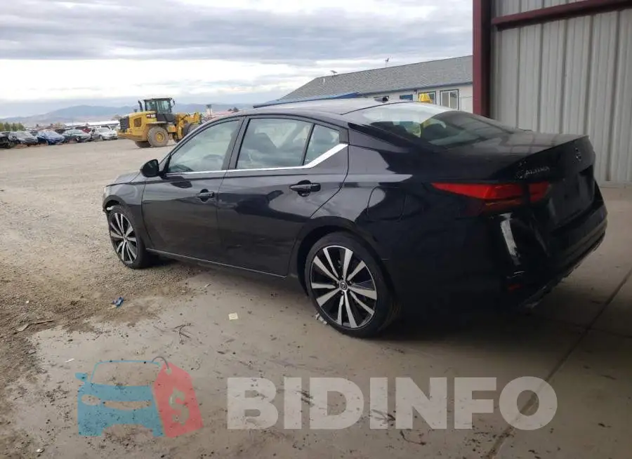 1N4BL4CV4NN391197 Photo# 2