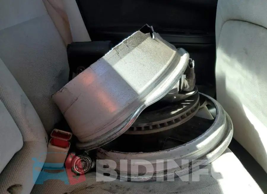 2G1WB5E38E1177792 Photo# 12