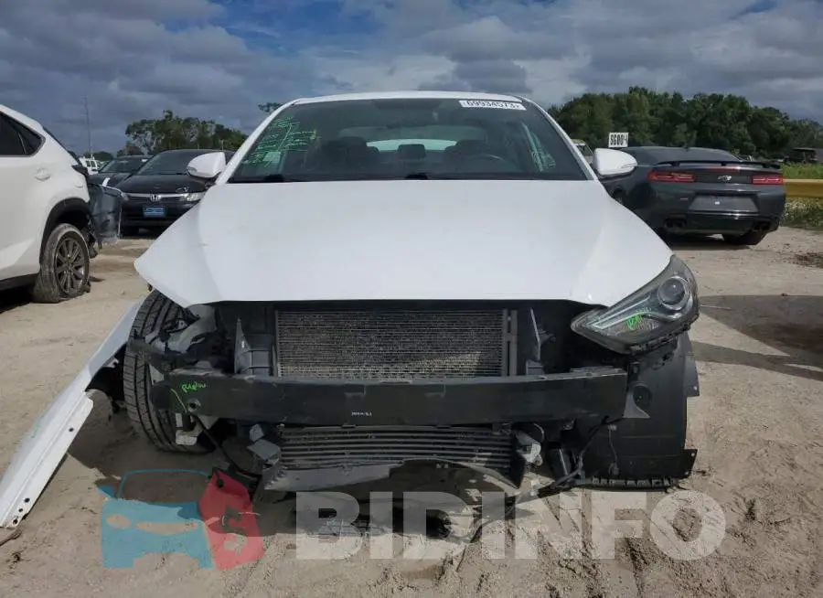 KMHD04LB2HU324928 Photo# 5