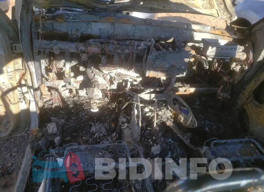 1N6ED1EK8NN663611 Photo# 8