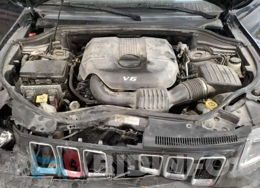 1C4RJFBG6EC352832 Photo# 11