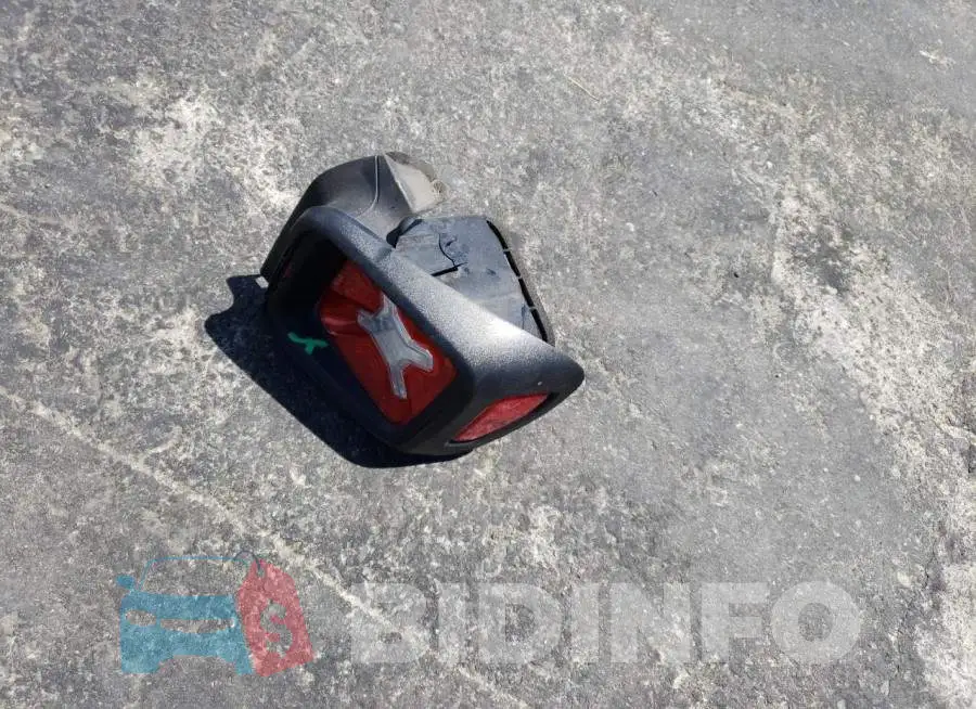 ZACNJAABXLPM04802 Photo# 12