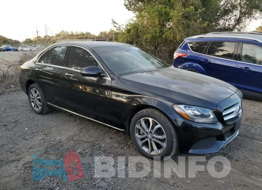 WDDWF4KB2GR143171 Photo# 4