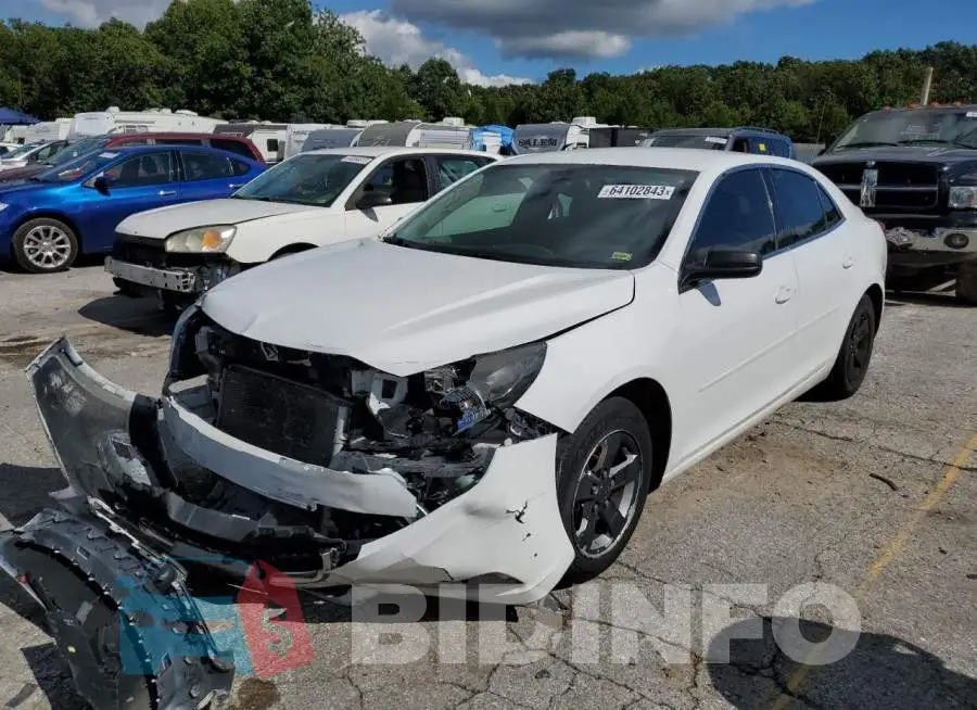 1G11B5SL4EF128824 Photo# 1