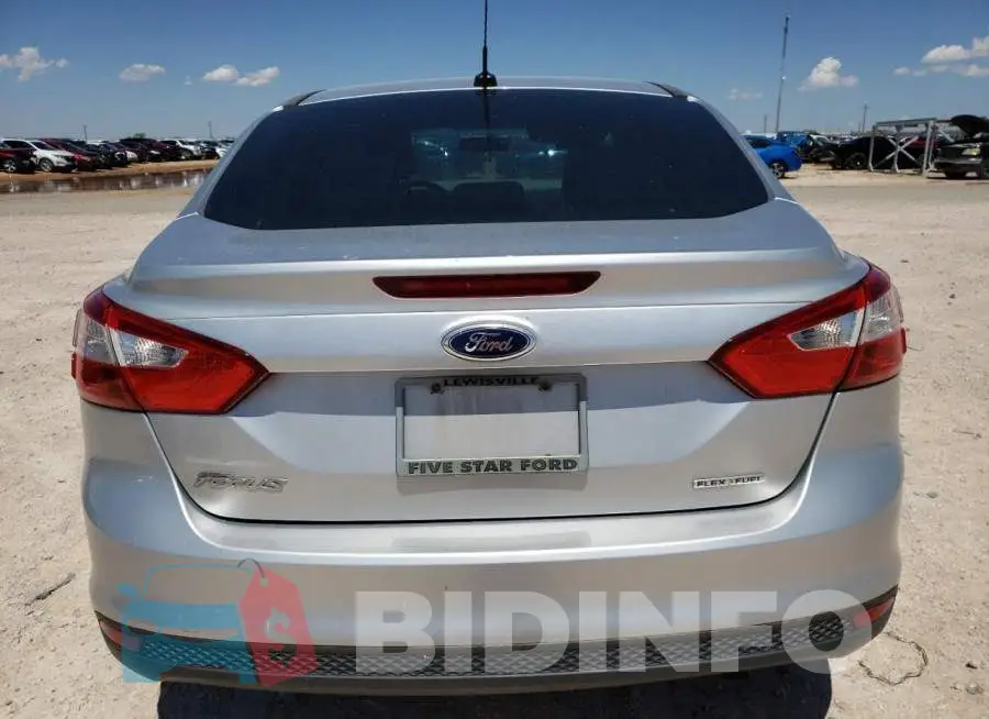 1FADP3E23EL340778 Photo# 6