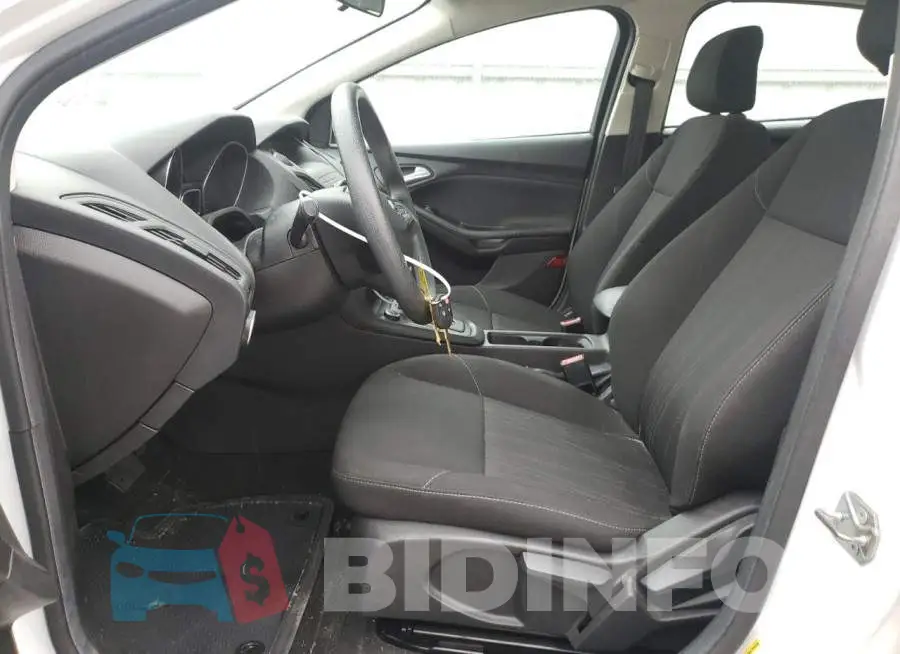 1FADP3F2XJL215320 Photo# 7