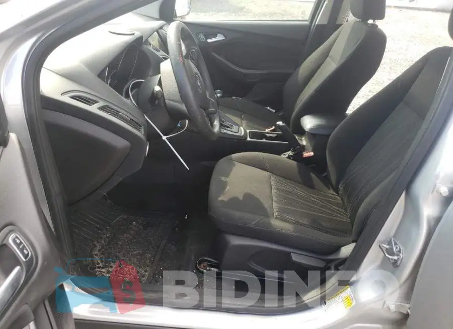 1FADP3H27HL252655 Photo# 7