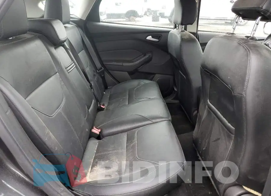 1FADP3K26FL302676 Photo# 10