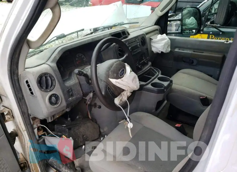 1FDWE3FL2FDA30354 Photo# 8