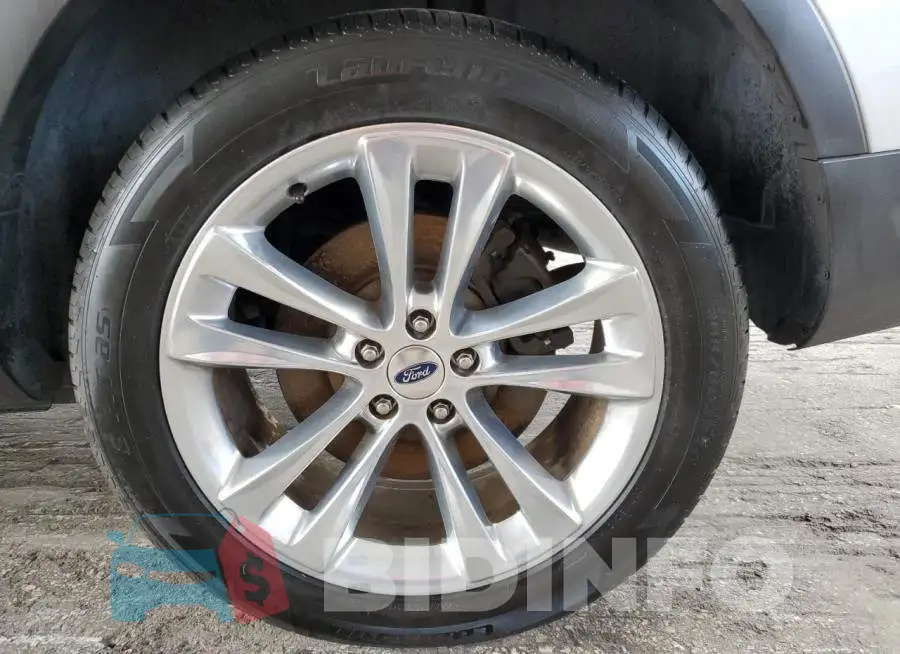 1FM5K8F89JGB32626 Photo# 2