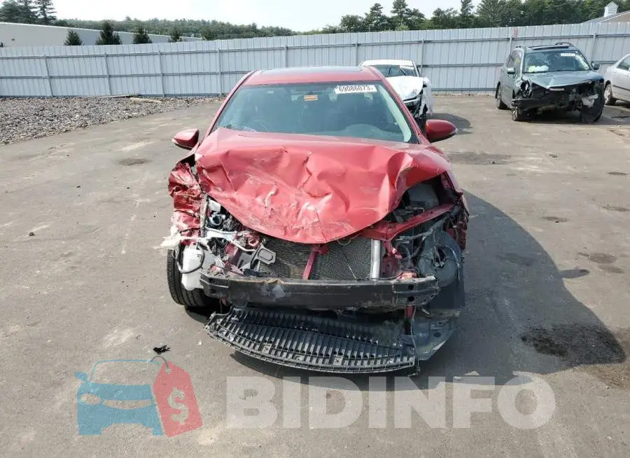 2T1BURHE5FC298819 Photo# 5