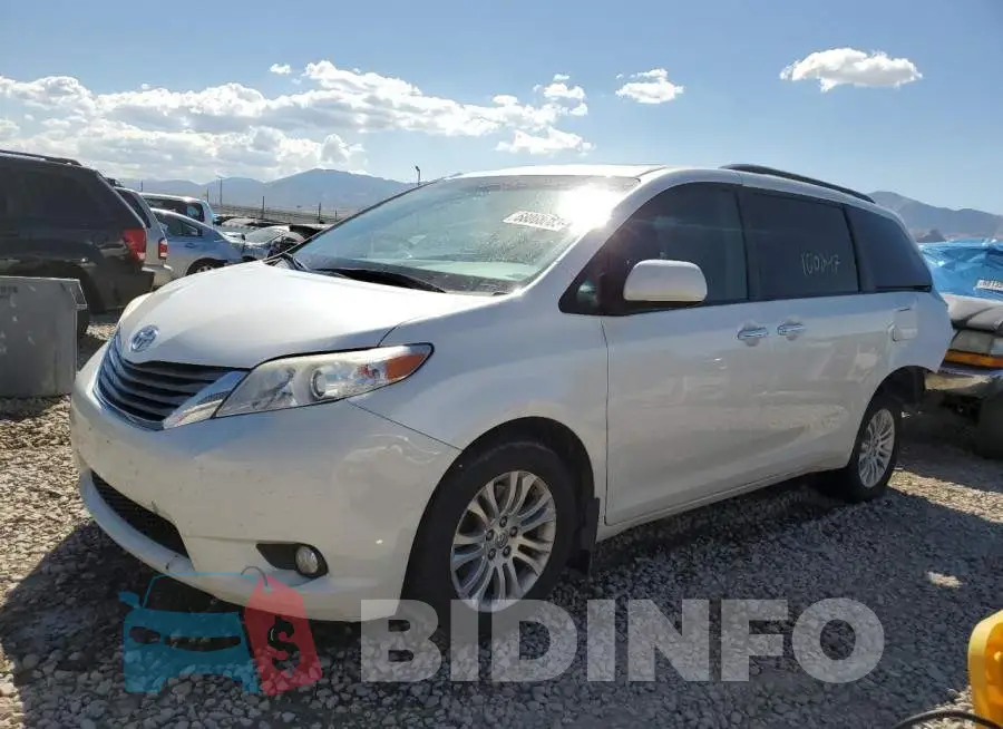5TDYK3DCXFS686072 Photo# 1