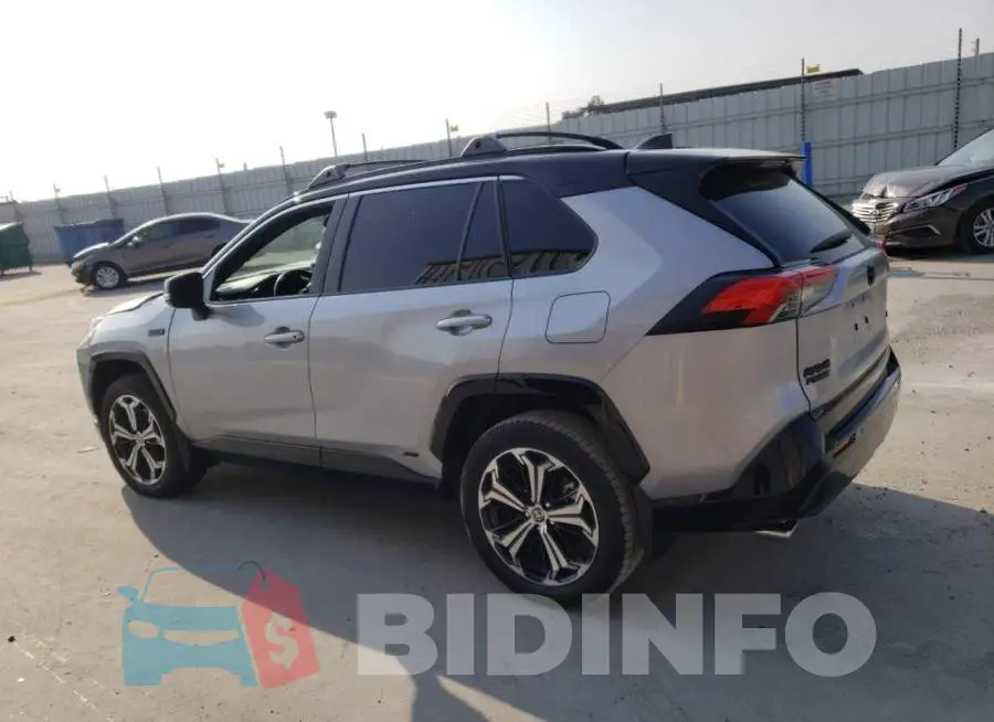 JTMFB3FV2MD010326 Photo# 2