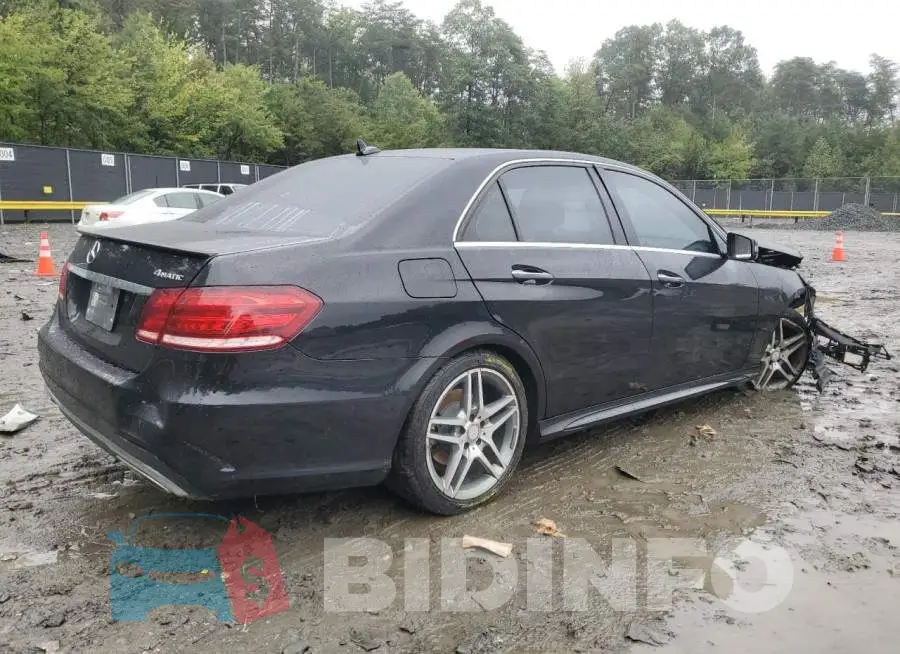 WDDHF8JB8FB138467 Photo# 3