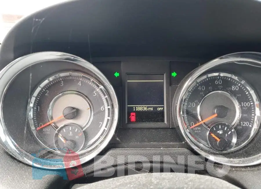 2C4RC1CGXER176256 Photo# 9