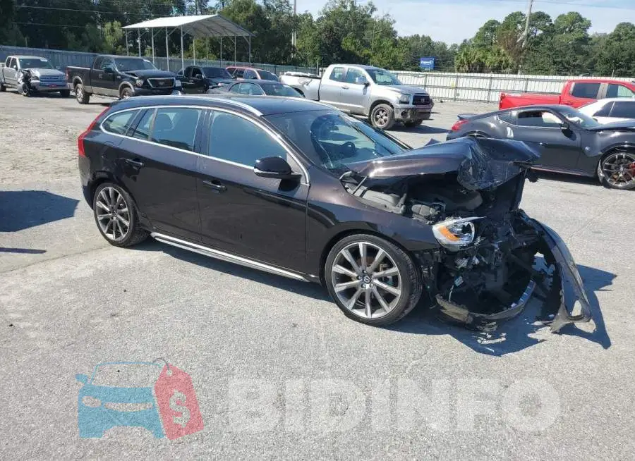 YV140MEB5F1187204 Photo# 4