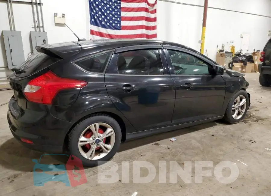 1FADP3K23EL172175 Photo# 3