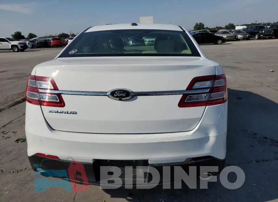 1FAHP2D88JG138457 Photo# 6