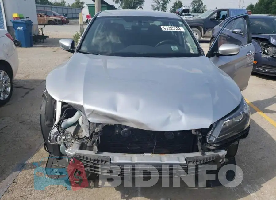 1HGCR2F32FA166945 Photo# 11