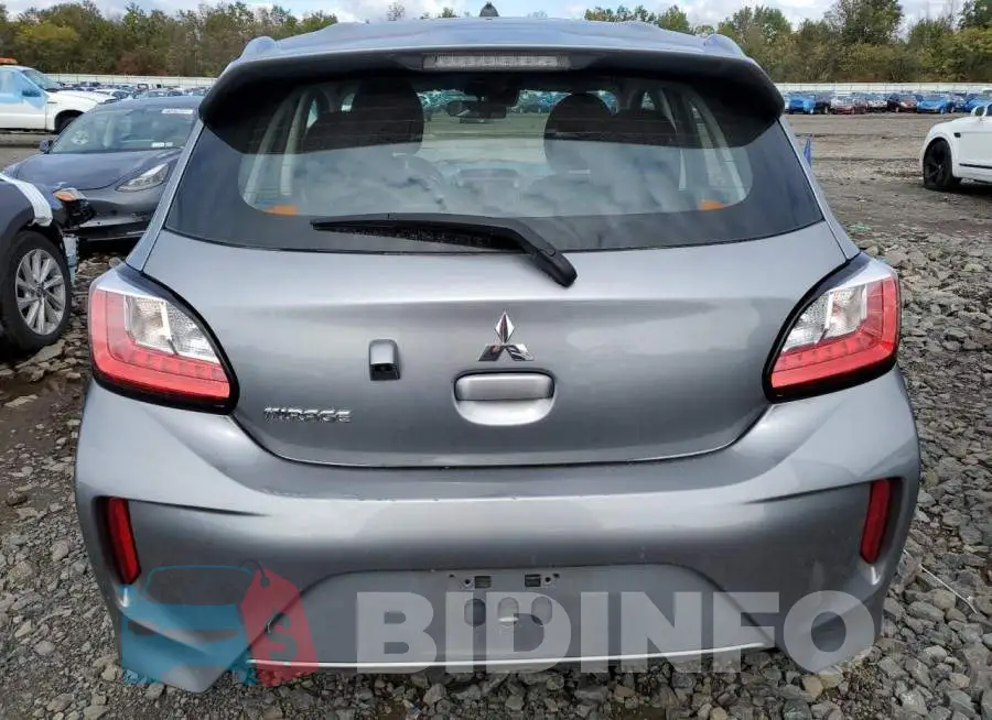 ML32AUHJ7MH009122 Photo# 6