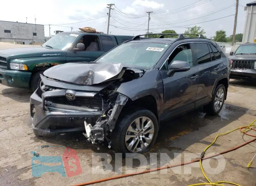 2T3A1RFV8MC180422 Photo# 1