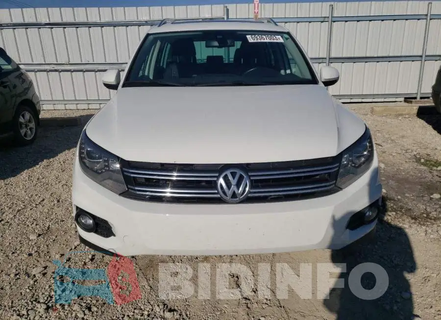 WVGJV7AX5GW065889 Photo# 5