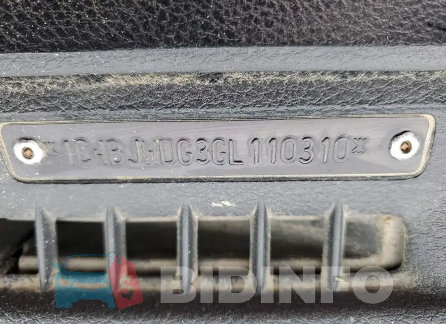 1C4BJWDG3GL110310 Photo# 13
