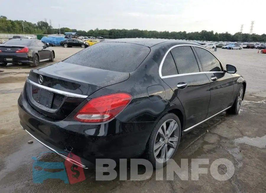 WDDWF4JB0GR142019 Photo# 3