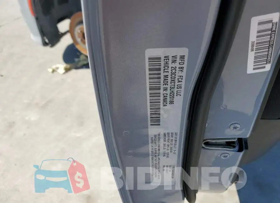 2C3CDXCT3LH220186 Photo# 12