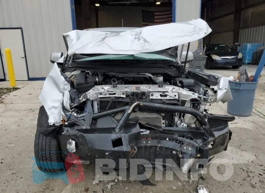 1GCHTBE39F1245973 Photo# 5