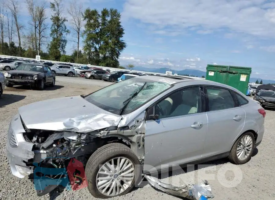 1FADP3J25JL283399 Photo# 1