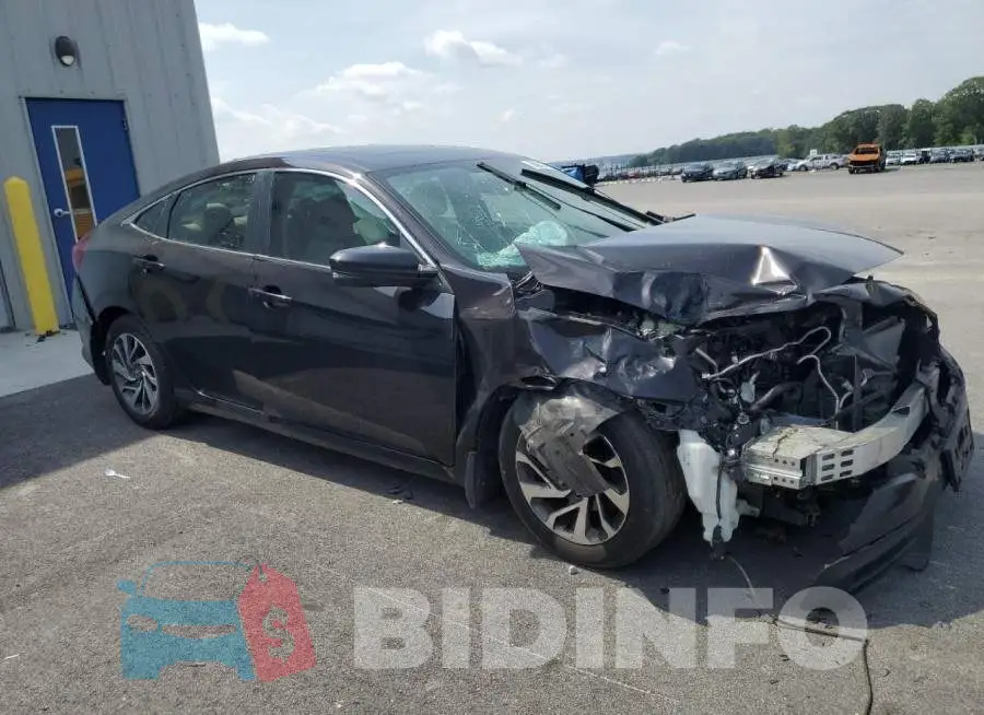 19XFC2F74HE232623 Photo# 4