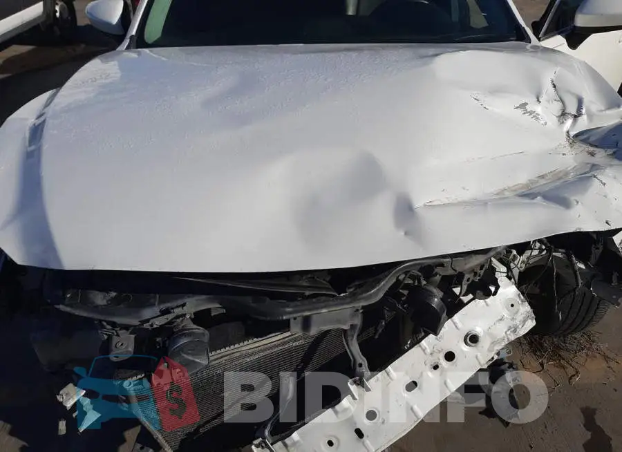 JM1GJ1V63E1146358 Photo# 11