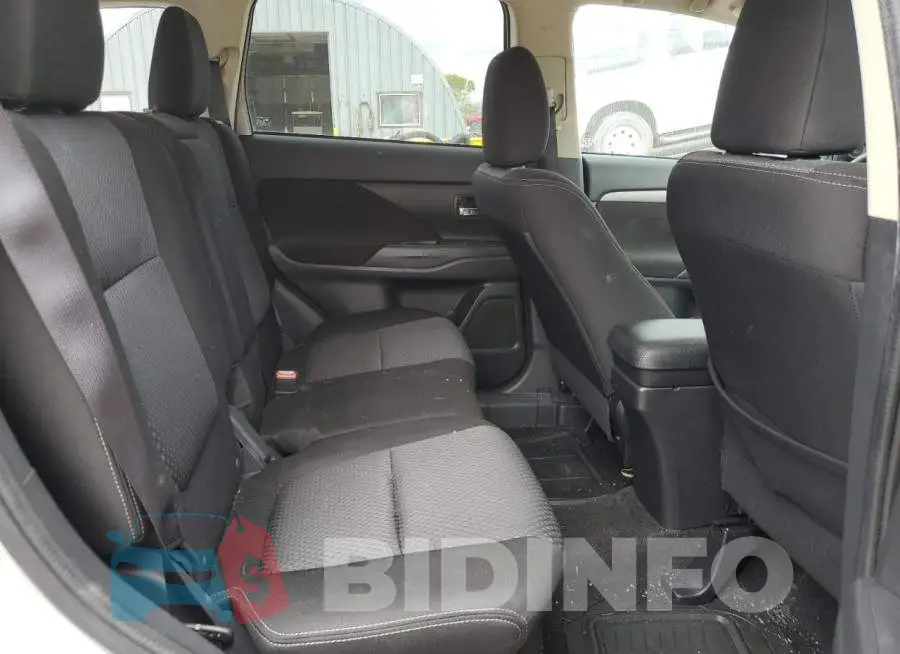 JA4AD2A33JZ052727 Photo# 11