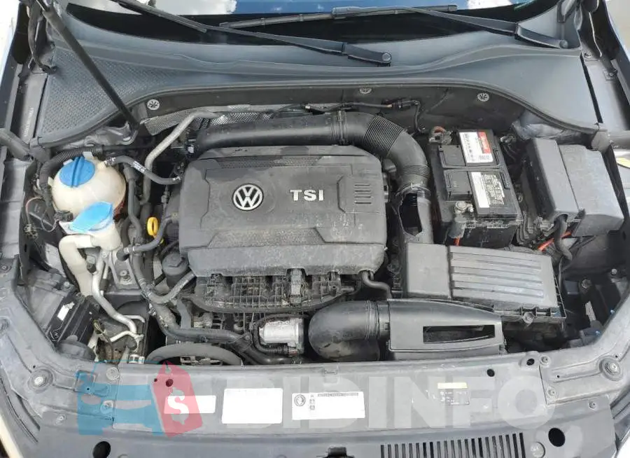 1VWBS7A30FC015977 Photo# 11
