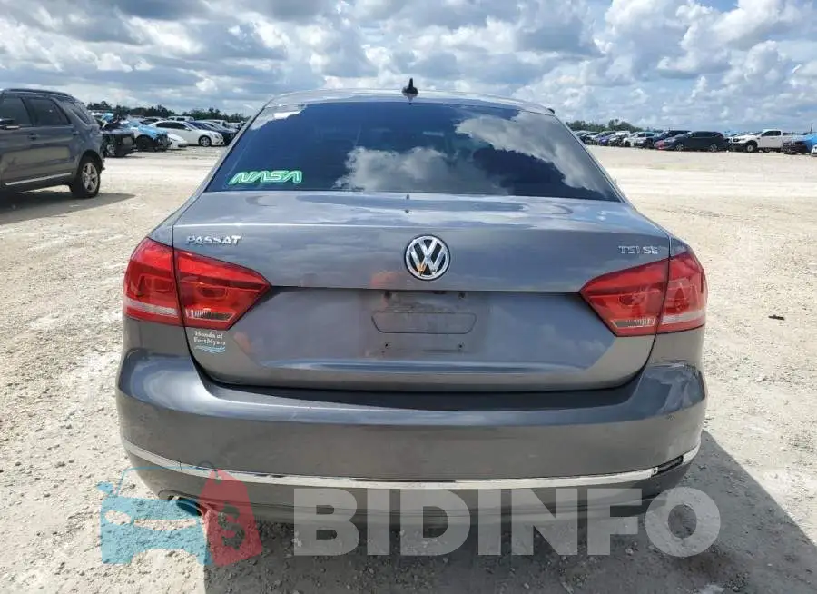 1VWBS7A30FC015977 Photo# 6
