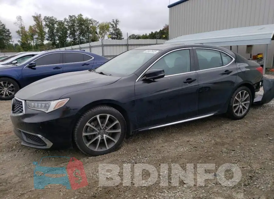 19UUB2F55JA007694 Photo# 1