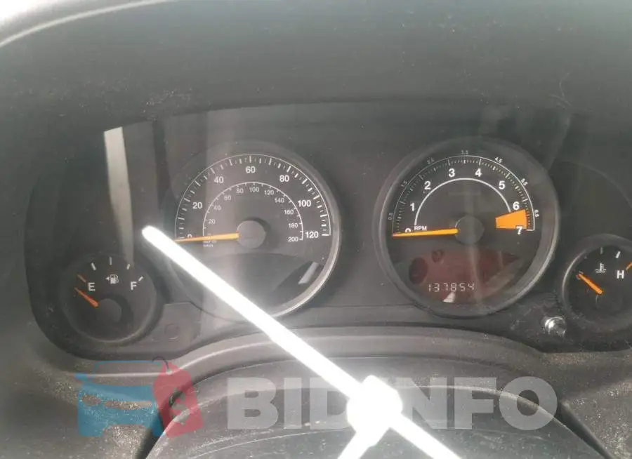 1C4NJPBAXED882781 Photo# 9