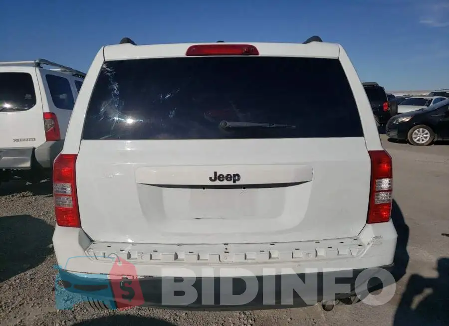 1C4NJPBBXHD157985 Photo# 6